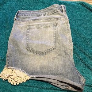 Jeans shorts. Light blue. With white lace. Size 18